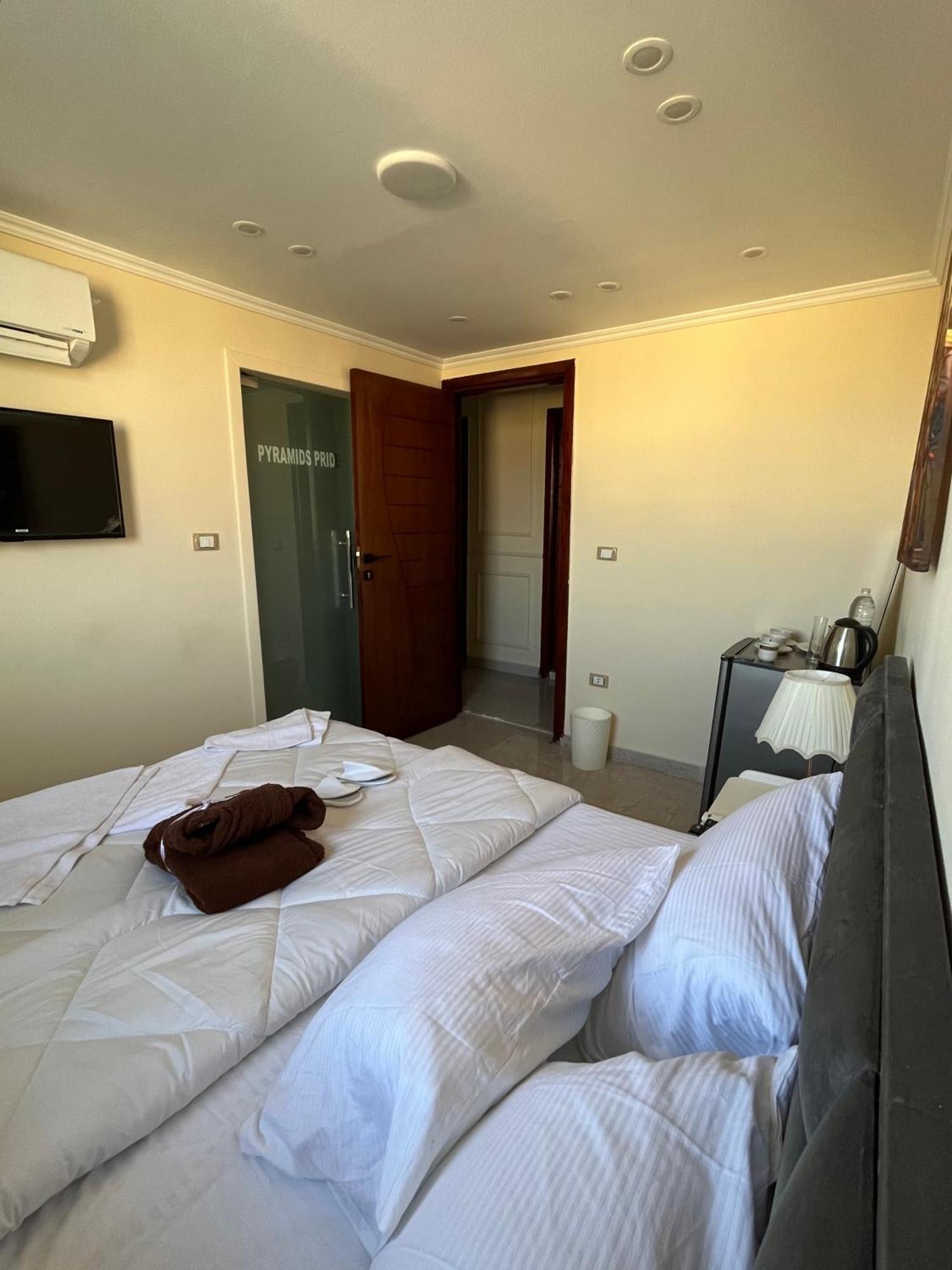 Pyramids Pride Inn Kafrat al Jabal Exterior foto